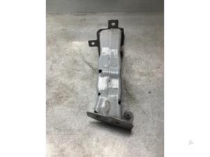 Gebruikte Subframe Renault Espace (RFCJ) 1.8 Energy Tce 225 Prijs € 50,00 Margeregeling aangeboden door Gebr Opdam B.V.