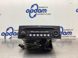 Gebruikte Radio CD Speler Citroen C4 Grand Picasso (UA) 2.0 16V Autom. Prijs € 68,00 Margeregeling aangeboden door Gebr Opdam B.V.