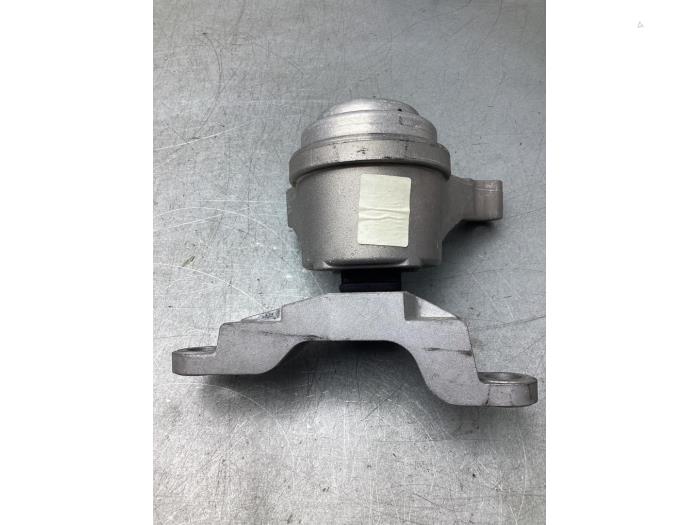 Gebruikte Motorsteun Ford Mondeo V 1.5 EcoBoost 16V Prijs € 36,00 Margeregeling aangeboden door Gebr Opdam B.V.