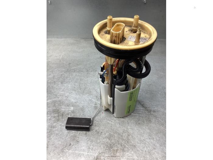 Gebruikte Tank element Pomp Volkswagen Crafter (SY) 2.0 TDI FWD Prijs € 151,25 Inclusief btw aangeboden door Gebr Opdam B.V.