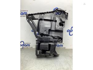 Gebruikte Bumpersteun links-achter BMW iX3 80 kWh Prijs € 100,00 Margeregeling aangeboden door Gebr Opdam B.V.