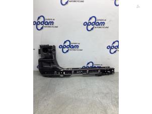 Gebruikte Bumpersteun links-achter BMW iX3 80 kWh Prijs € 90,00 Margeregeling aangeboden door Gebr Opdam B.V.