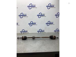 Gebruikte Aandrijfas rechts-voor Hyundai i10 (B5) 1.0 12V Prijs € 75,00 Margeregeling aangeboden door Gebr Opdam B.V.