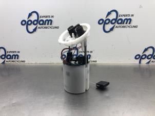 Gebruikte Benzinepomp BMW 3 serie (E90) 318i 16V Prijs € 68,00 Margeregeling aangeboden door Gebr Opdam B.V.