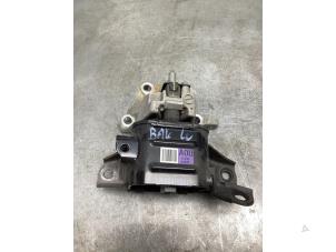 Gebruikte Versnellingsbak Steun Kia Niro I (DE) 1.6 GDI PHEV Prijs € 50,00 Margeregeling aangeboden door Gebr Opdam B.V.