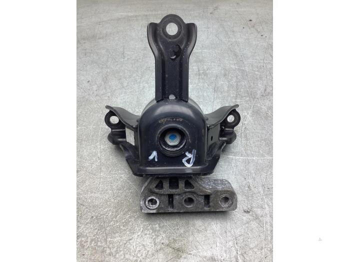 Gebruikte Motorrubber Kia Picanto (JA) 1.0 12V Prijs € 35,00 Margeregeling aangeboden door Gebr Opdam B.V.