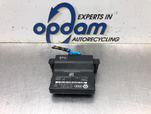 Gebruikte Gateway module Volkswagen Passat (3C2) 2.0 FSI 16V Prijs € 27,00 Margeregeling aangeboden door Gebr Opdam B.V.