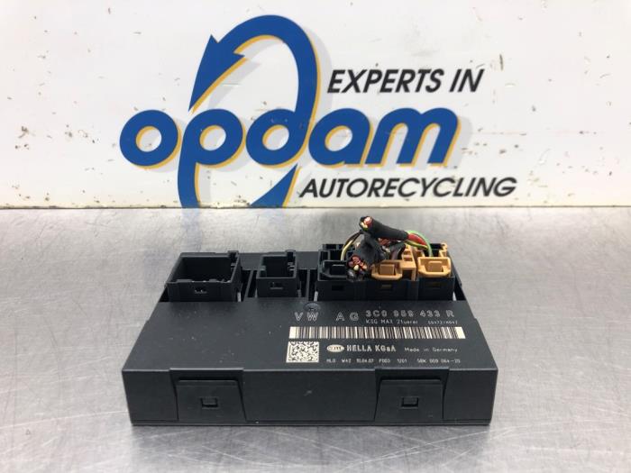 Comfort Module van een Volkswagen Passat (3C2) 2.0 FSI 16V 2007