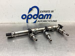 Gebruikte Injector (benzine injectie) Volkswagen Polo VI (AW1) 1.0 TSI 12V Prijs € 135,00 Margeregeling aangeboden door Gebr Opdam B.V.