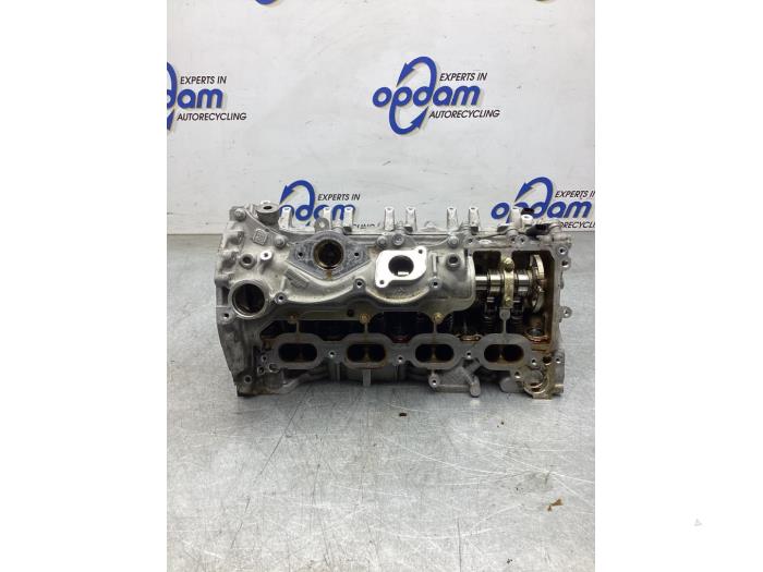 Cilinderkop van een Mercedes-Benz A (177.0) 1.3 A-180 Turbo 16V 2020