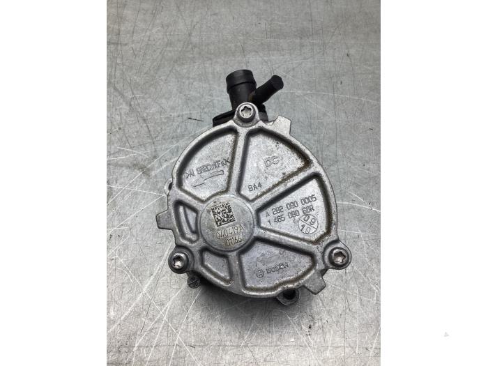 Gebruikte Vacuumpomp (Benzine) Mercedes A (177.0) 1.3 A-180 Turbo 16V Prijs € 50,00 Margeregeling aangeboden door Gebr Opdam B.V.