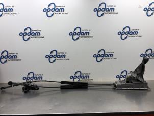 Gebruikte Versnellingsbak Bedieningskabel Volkswagen Polo V (6R) 1.0 TSI 12V BlueMotion Prijs € 68,00 Margeregeling aangeboden door Gebr Opdam B.V.