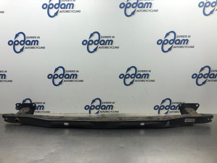 Gebruikte Bumperframe achter Renault Kangoo/Grand Kangoo (KW) 1.6 16V Prijs € 32,00 Margeregeling aangeboden door Gebr Opdam B.V.