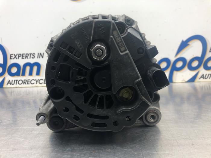 Dynamo van een Audi A3 (8L1) 1.6 2003