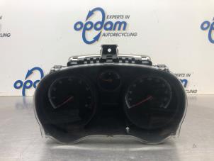 Gebruikte Kilometerteller KM Opel Corsa D 1.2 16V Prijs € 112,00 Margeregeling aangeboden door Gebr Opdam B.V.