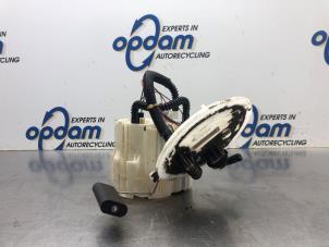 Gebruikte Benzinepomp Opel Zafira (M75) 1.8 16V Ecotec Prijs € 45,00 Margeregeling aangeboden door Gebr Opdam B.V.