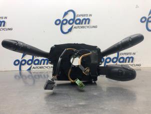 Gebruikte Combischakelaar Stuurkolom Peugeot 207/207+ (WA/WC/WM) 1.4 16V Prijs € 135,00 Margeregeling aangeboden door Gebr Opdam B.V.