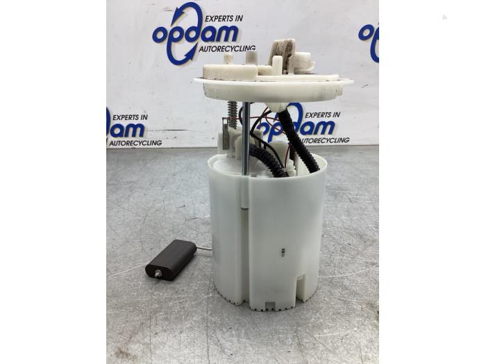 Gebruikte Benzinepomp Fiat Punto Evo (199) 1.4 Prijs € 30,00 Margeregeling aangeboden door Gebr Opdam B.V.