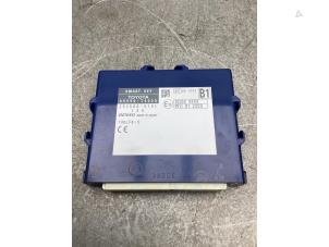 Gebruikte Deur module Toyota iQ 1.0 12V VVT-i Prijs € 25,00 Margeregeling aangeboden door Gebr Opdam B.V.