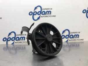 Gebruikte Servopomp Volvo V70 (SW) 2.4 D5 20V AWD Prijs € 90,00 Margeregeling aangeboden door Gebr Opdam B.V.