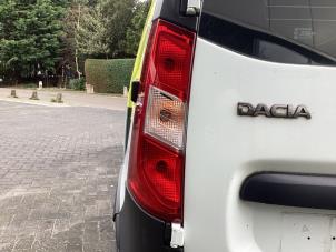 Gebruikte Achterlicht links Dacia Dokker (0S) 1.2 TCE 16V Prijs € 60,00 Margeregeling aangeboden door Gebr Opdam B.V.