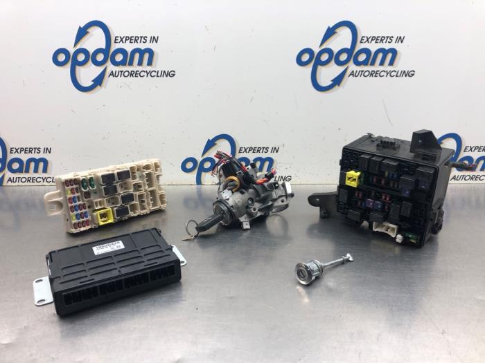Gebruikte Computer Motormanagement Mitsubishi Space Star (A0) 1.2 12V Prijs € 450,00 Margeregeling aangeboden door Gebr Opdam B.V.