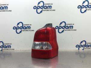 Gebruikte Achterlicht rechts Mazda Demio (DW) 1.5 16V Prijs € 60,00 Margeregeling aangeboden door Gebr Opdam B.V.