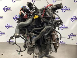 Gebruikte Motor Renault Clio IV Estate/Grandtour (7R) 1.5 Energy dCi 90 FAP Prijs € 675,00 Margeregeling aangeboden door Gebr Opdam B.V.