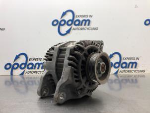 Gebruikte Dynamo Mitsubishi Colt (Z2/Z3) 1.3 16V Prijs € 54,00 Margeregeling aangeboden door Gebr Opdam B.V.