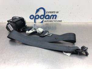 Gereviseerde Veiligheidsgordel rechts-voor Suzuki Celerio Prijs € 181,44 Inclusief btw aangeboden door Gebr Opdam B.V.