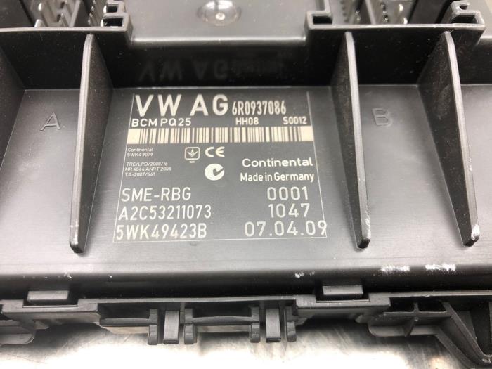 Computer Body Control van een Seat Ibiza IV SC (6J1) 1.2 12V 2009