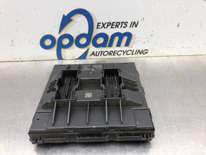 Computer Body Control van een Seat Ibiza IV SC (6J1) 1.2 12V 2009