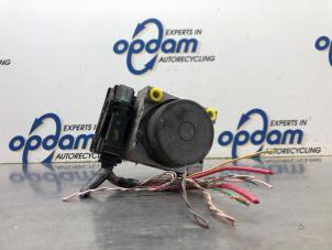 Gebruikte ABS Pomp Renault Kangoo Express (FW) 1.5 dCi 70 Prijs € 135,00 Margeregeling aangeboden door Gebr Opdam B.V.