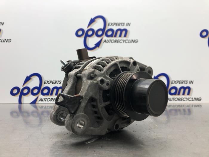 Gebruikte Dynamo Toyota Aygo (B40) 1.0 12V VVT-i Prijs € 90,00 Margeregeling aangeboden door Gebr Opdam B.V.