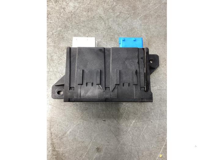 Gebruikte Bodycontrol Module Citroen C4 Grand Picasso Prijs € 60,00 Margeregeling aangeboden door Gebr Opdam B.V.
