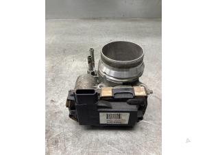 Gebruikte Gasklephuis Nissan Qashqai (J11) 1.6 DIG-T 163 16V Prijs € 250,00 Margeregeling aangeboden door Gebr Opdam B.V.