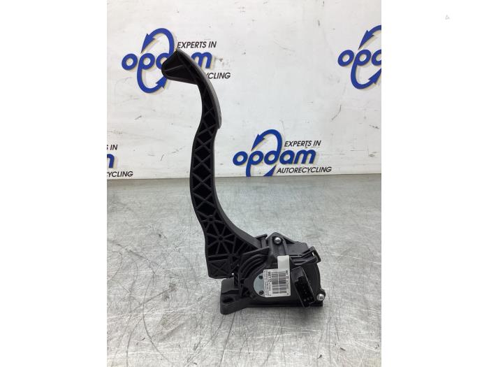 Gebruikte Gaspedaalpositie Sensor Opel Vivaro 2.0 CDTI 122 Prijs € 40,00 Margeregeling aangeboden door Gebr Opdam B.V.
