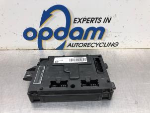 Gebruikte Bodycontrol Module Renault Clio IV (5R) 1.5 Energy dCi 90 FAP Prijs € 68,00 Margeregeling aangeboden door Gebr Opdam B.V.