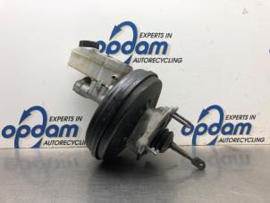 Gebruikte Rembooster Renault Clio IV (5R) 1.5 Energy dCi 90 FAP Prijs € 112,00 Margeregeling aangeboden door Gebr Opdam B.V.