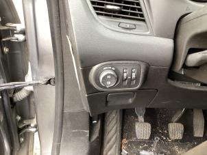 Gebruikte Schakelaar Licht Opel Zafira Tourer (P12) 1.4 Turbo 16V Ecotec Prijs € 36,00 Margeregeling aangeboden door Gebr Opdam B.V.