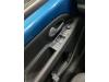 Ruit schakelaar elektrisch van een Volkswagen Up! (121) 1.0 12V EcoFuel 2019