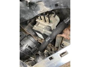 Gebruikte Pomp Airco Citroen C4 Grand Picasso (UA) 1.8 16V Prijs € 45,00 Margeregeling aangeboden door Gebr Opdam B.V.