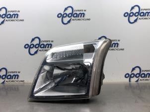 Gebruikte Koplamp links Ford Transit Connect 1.8 TDCi 90 DPF Prijs € 54,00 Margeregeling aangeboden door Gebr Opdam B.V.