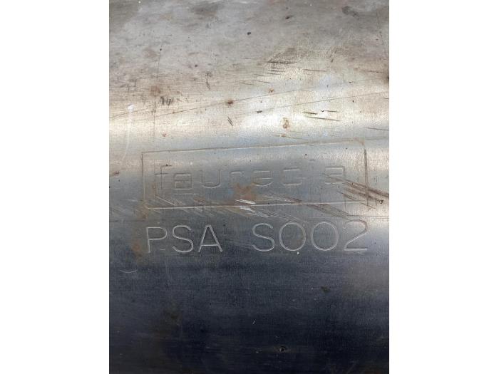 Katalysator van een Peugeot Partner (GC/GF/GG/GJ/GK) 1.6 BlueHDi 100 2016