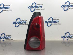 Gebruikte Achterlicht rechts Opel Agila (A) 1.2 16V Twin Port Prijs € 20,00 Margeregeling aangeboden door Gebr Opdam B.V.