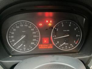 Gebruikte Kilometerteller KM BMW 3 serie Touring (E91) 318i 16V Prijs € 90,00 Margeregeling aangeboden door Gebr Opdam B.V.