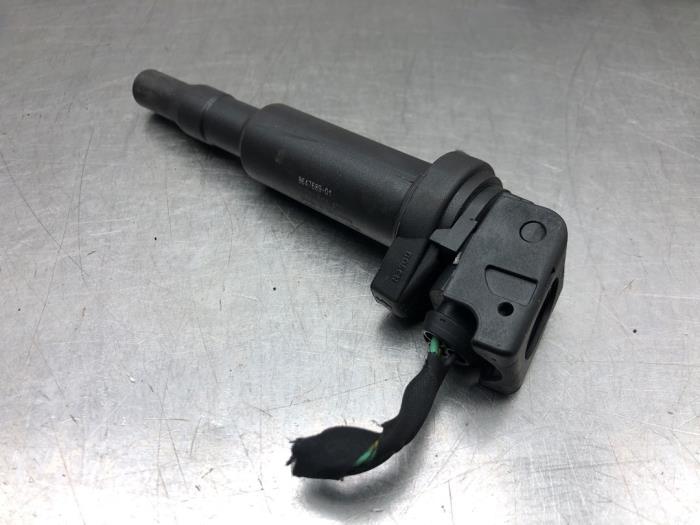 Bobine van een Peugeot 207/207+ (WA/WC/WM) 1.4 16V VTi 2010