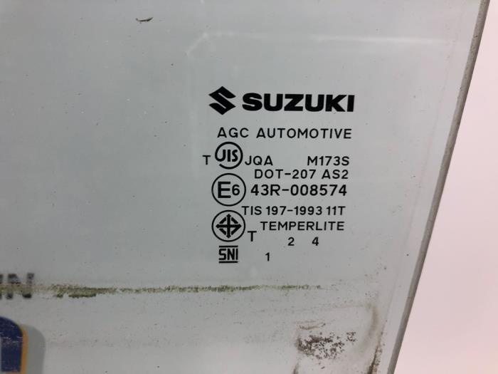 Portierruit 4Deurs links-achter van een Suzuki Celerio (LF) 1.0 12V Dualjet 2016