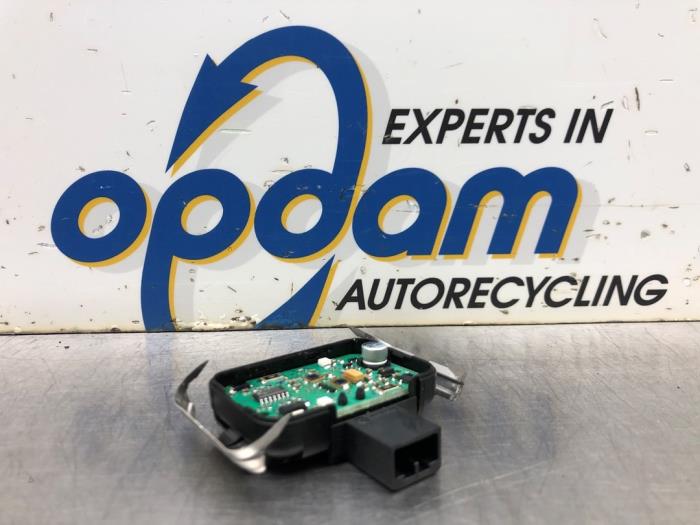 Gebruikte Sensor regen Ford Fiesta 6 (JA8) 1.6 TDCi 16V Prijs € 22,00 Margeregeling aangeboden door Gebr Opdam B.V.
