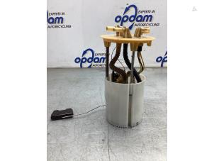 Gebruikte Brandstofpomp Elektrisch Opel Movano 2.3 CDTi Biturbo 16V FWD Prijs € 151,25 Inclusief btw aangeboden door Gebr Opdam B.V.